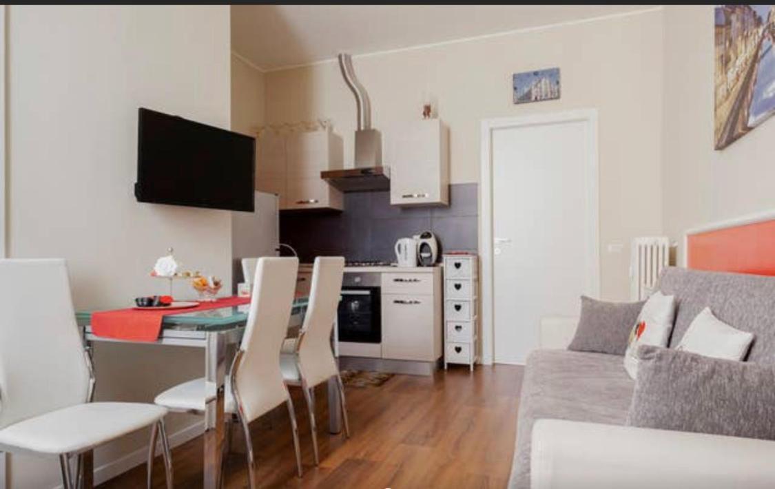 Rodica Comfort Home Milano Navigli Milão Exterior foto
